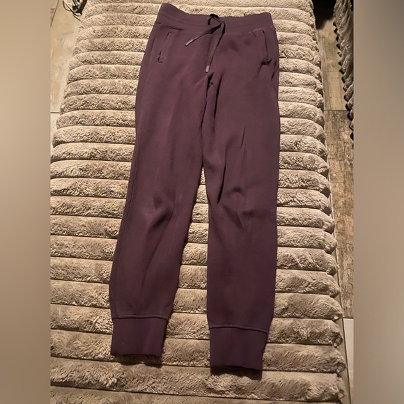 lululemon athletica Pants - Lululemon joggers